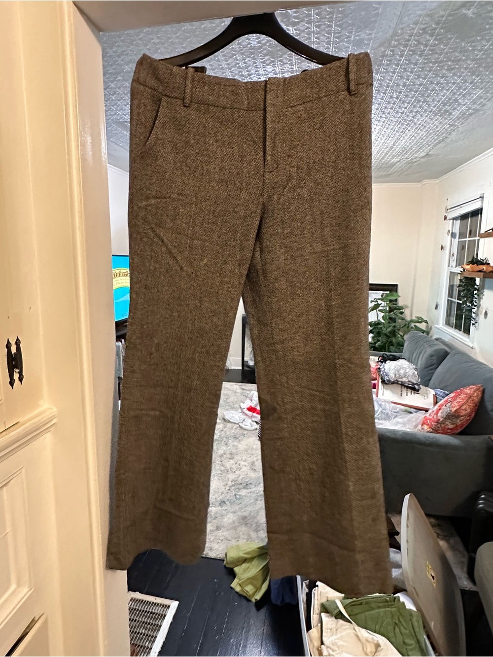 Banana Republic Black & White Herringbone Winter Wool Dress Pants - like new.